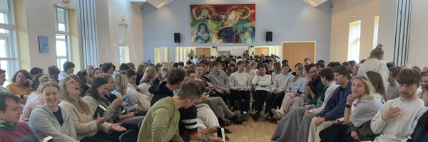 louiliva Profile Banner