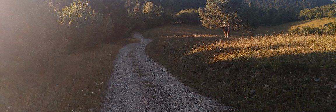 @jmones.bsky.social banner