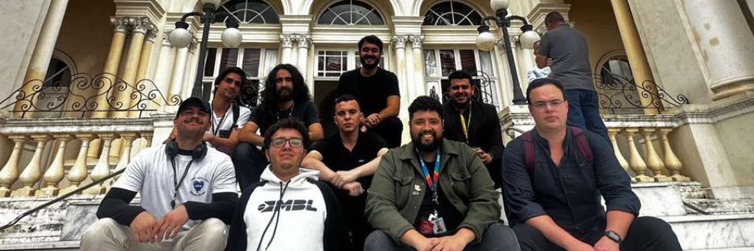 Sidney🟨⬜⬛ banner