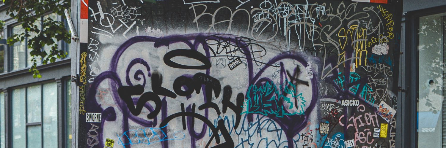 devin banner