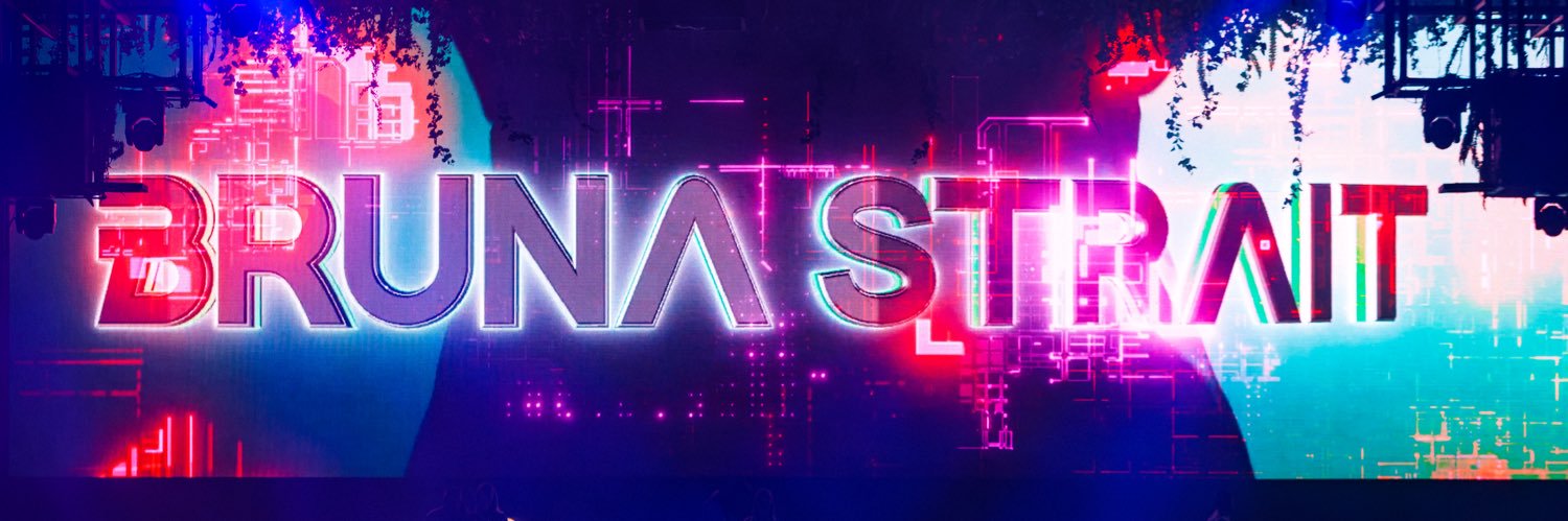 BrunaStrait_'s profile banner image