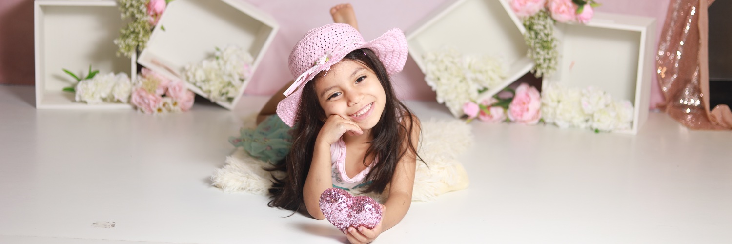 forevertaniav's profile banner image