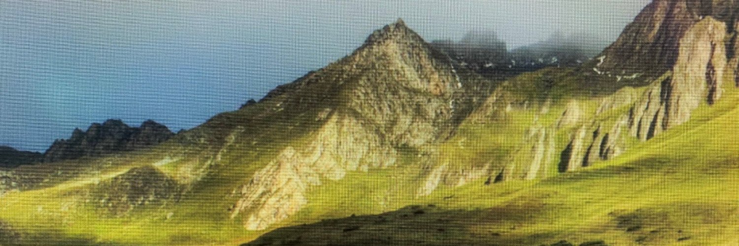 MOONLYHT's profile banner image