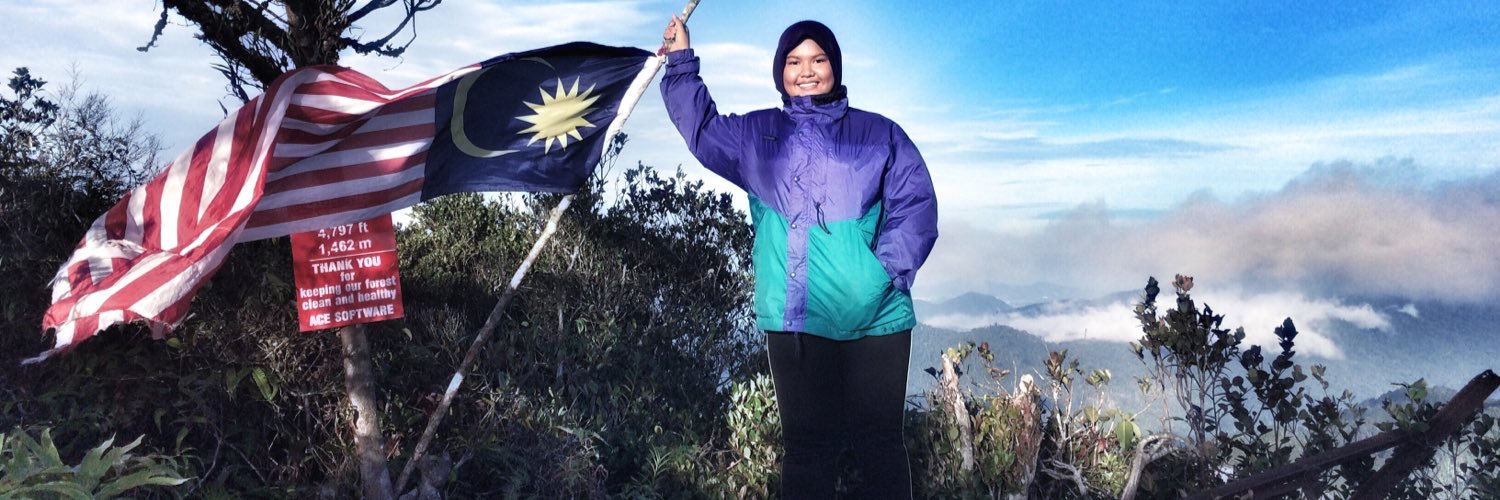 elya94's profile banner image