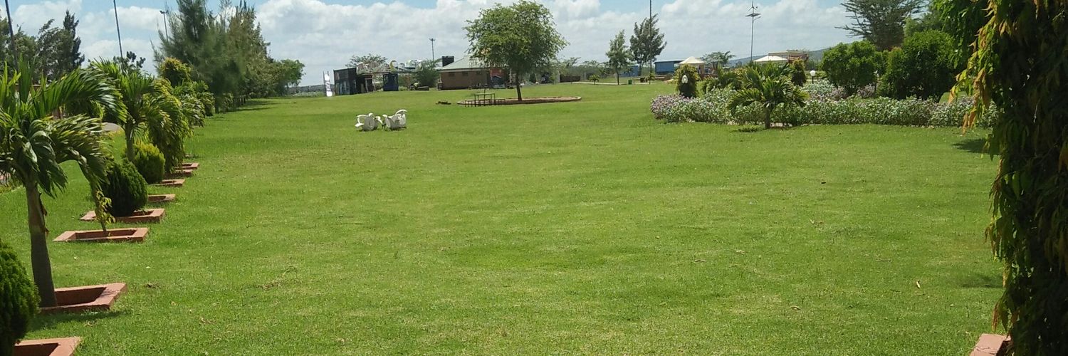 letzmanu's profile banner image