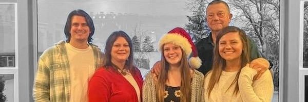 linn_suttle's profile banner image