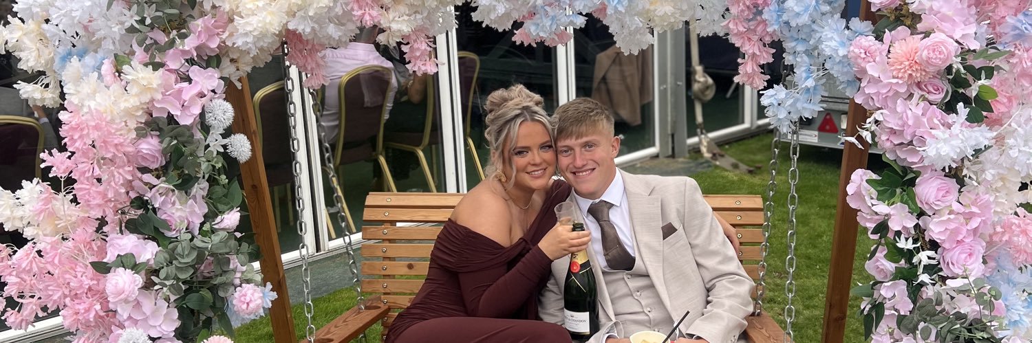 Abi Davidson banner