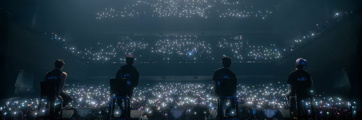 caro_tomoon's profile banner image