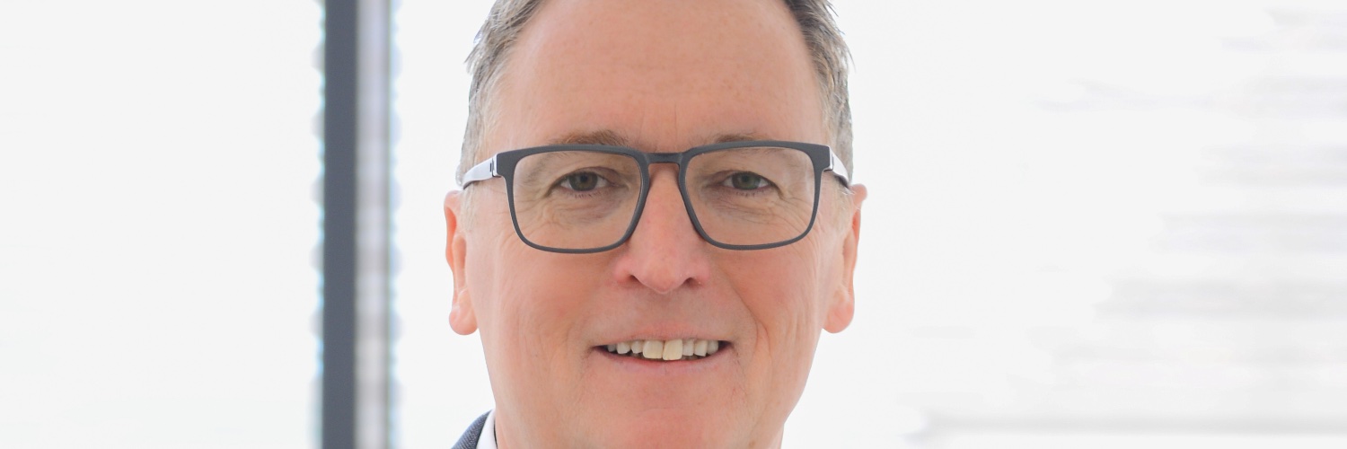 Ralf Kern banner