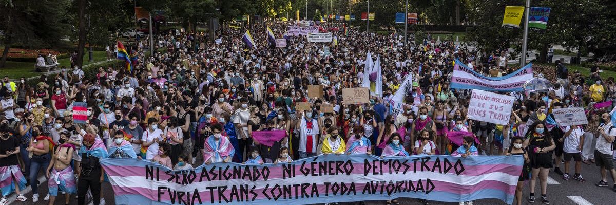 Orgullo Crítico banner