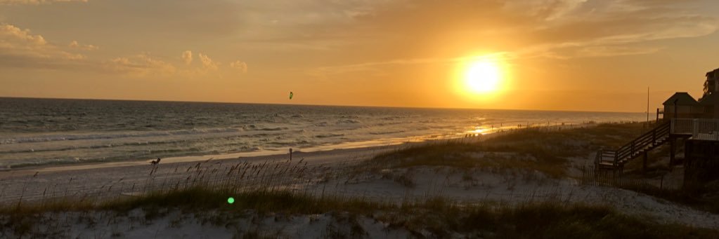 eric_hinze's profile banner image