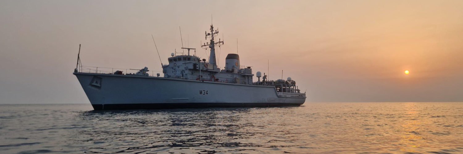 HMS Middleton's banner
