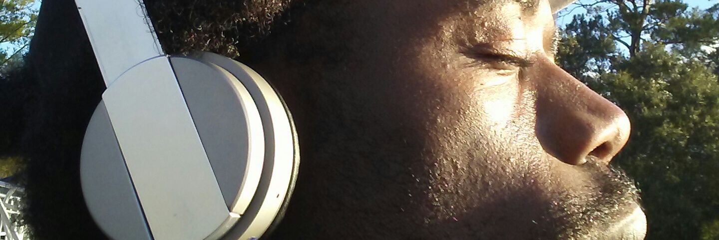 bust_back's profile banner image