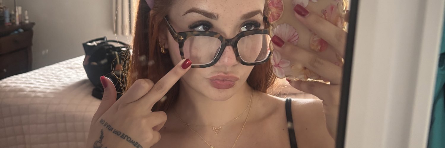 lolagvtrz's profile banner image