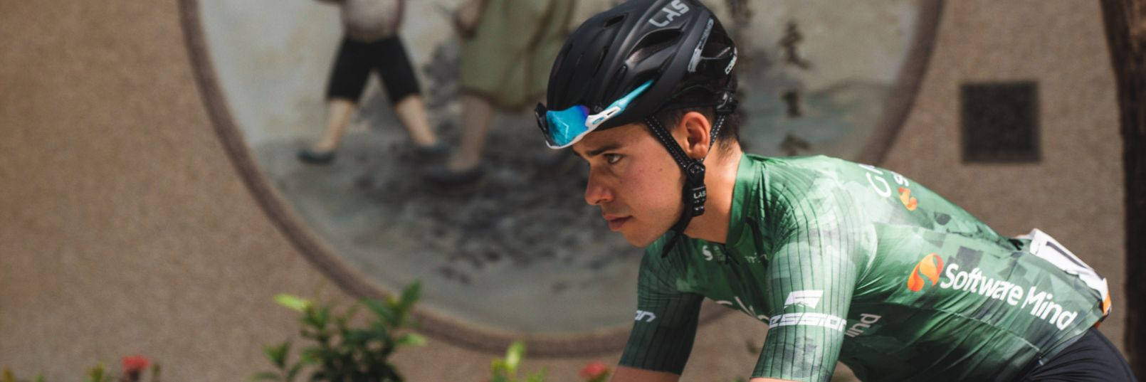 Ivan Moreno banner