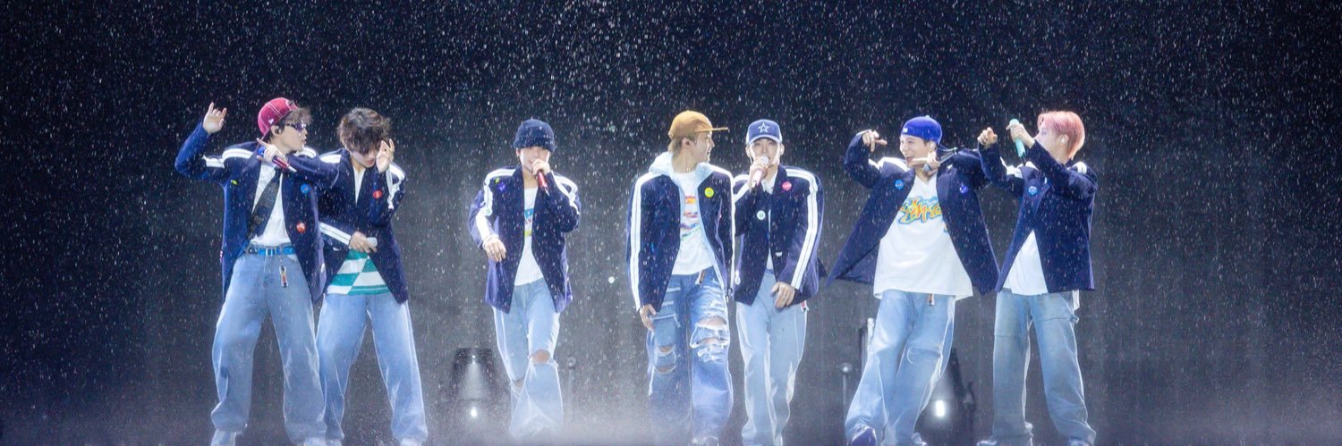 i’m lost in august 🐯🐰 banner