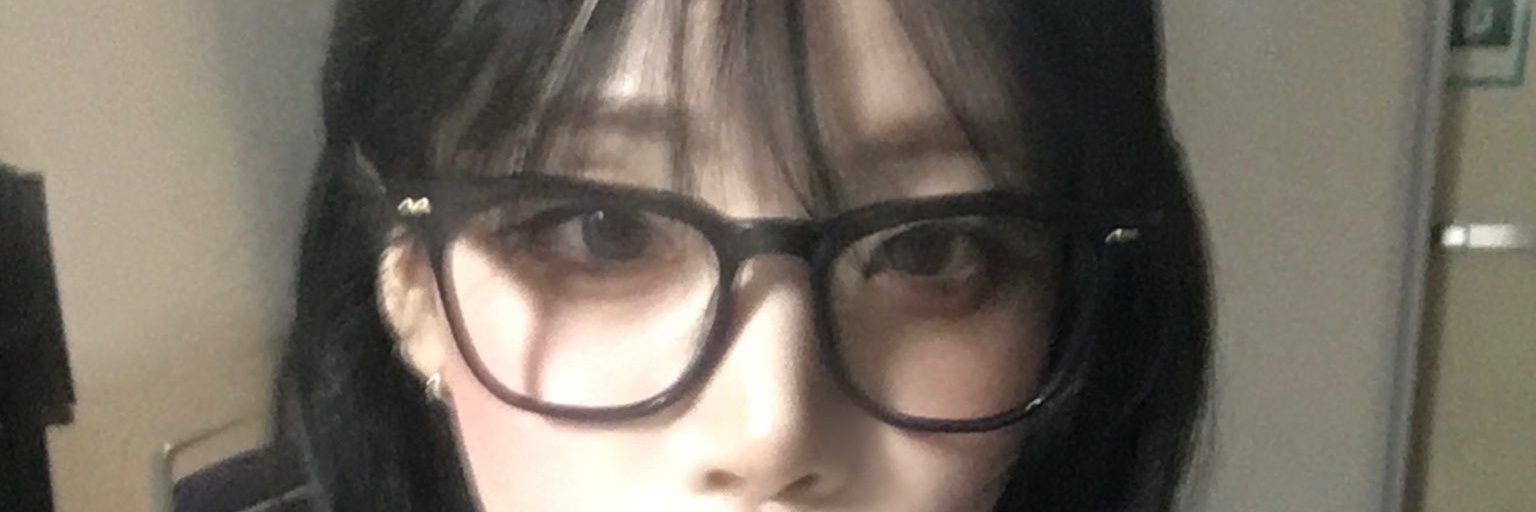 AlbnAsmv's profile banner image