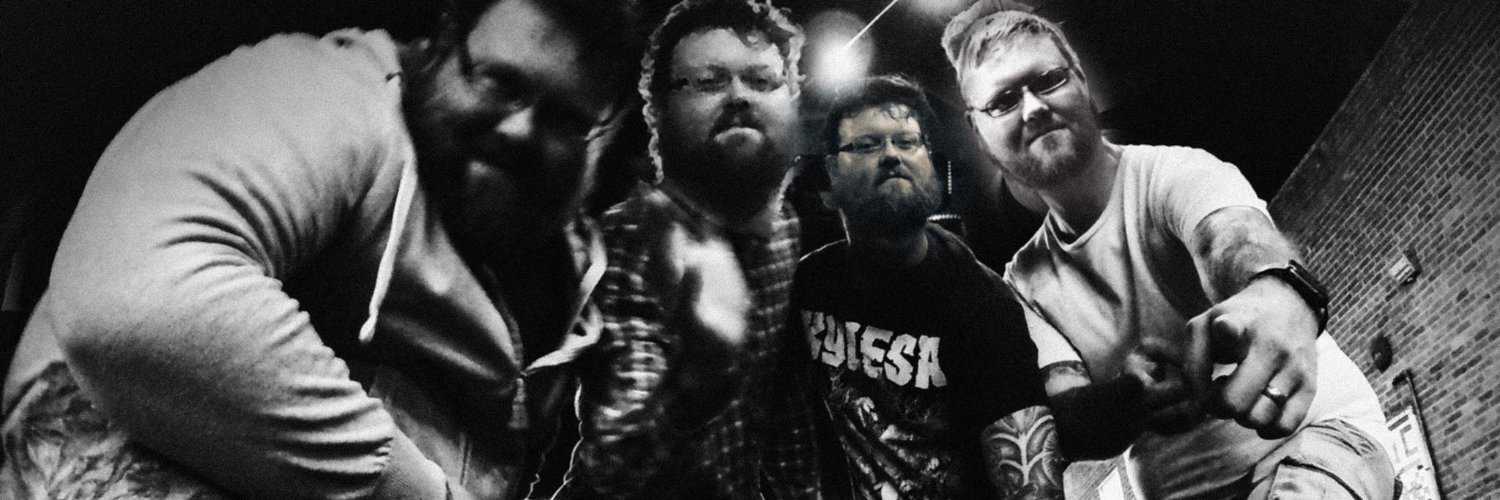 mashpitz's profile banner image