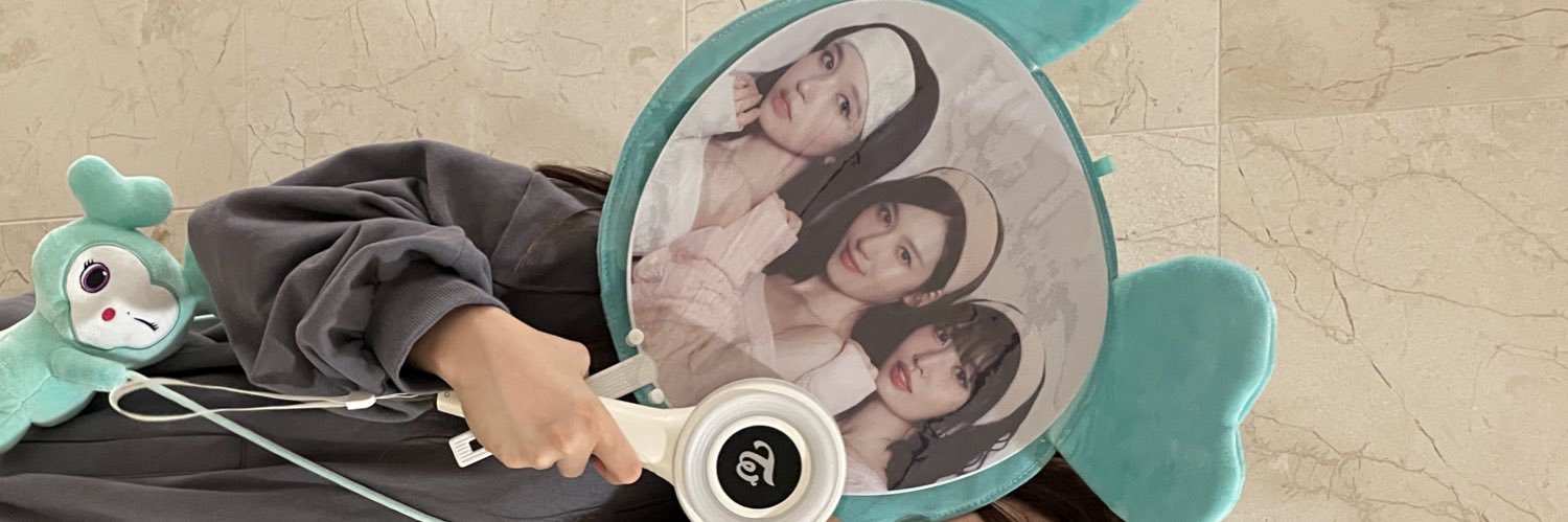 Reina_01723's profile banner image