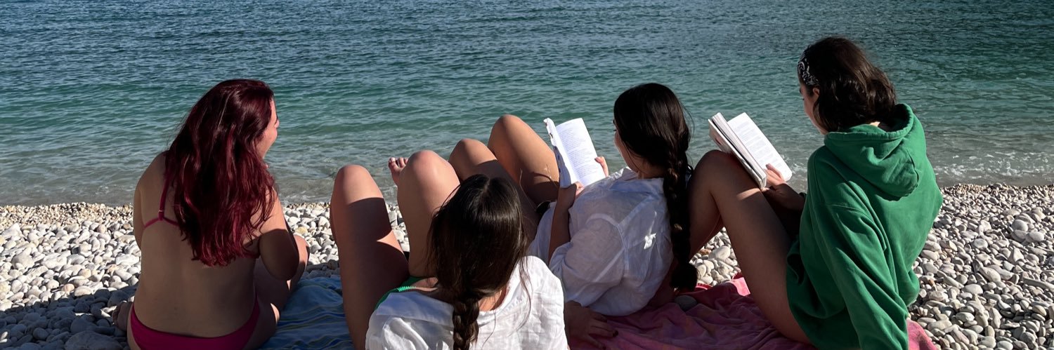 Clau🦋 banner
