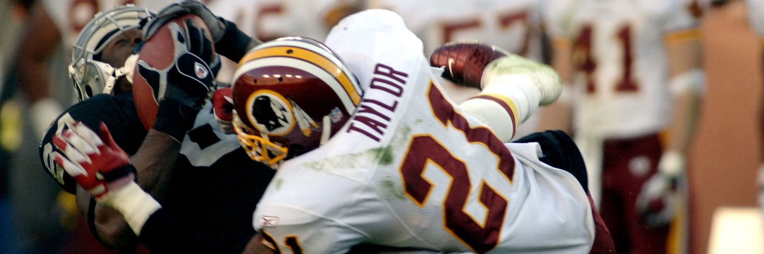 LoreContini's profile banner image
