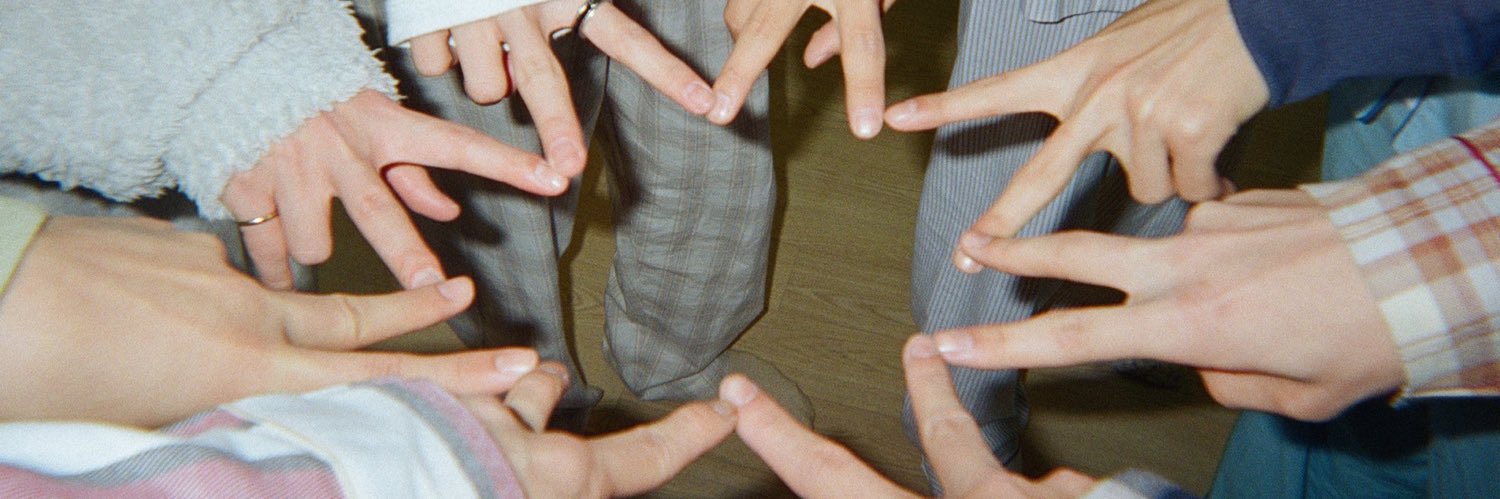 2PcVirene's profile banner image