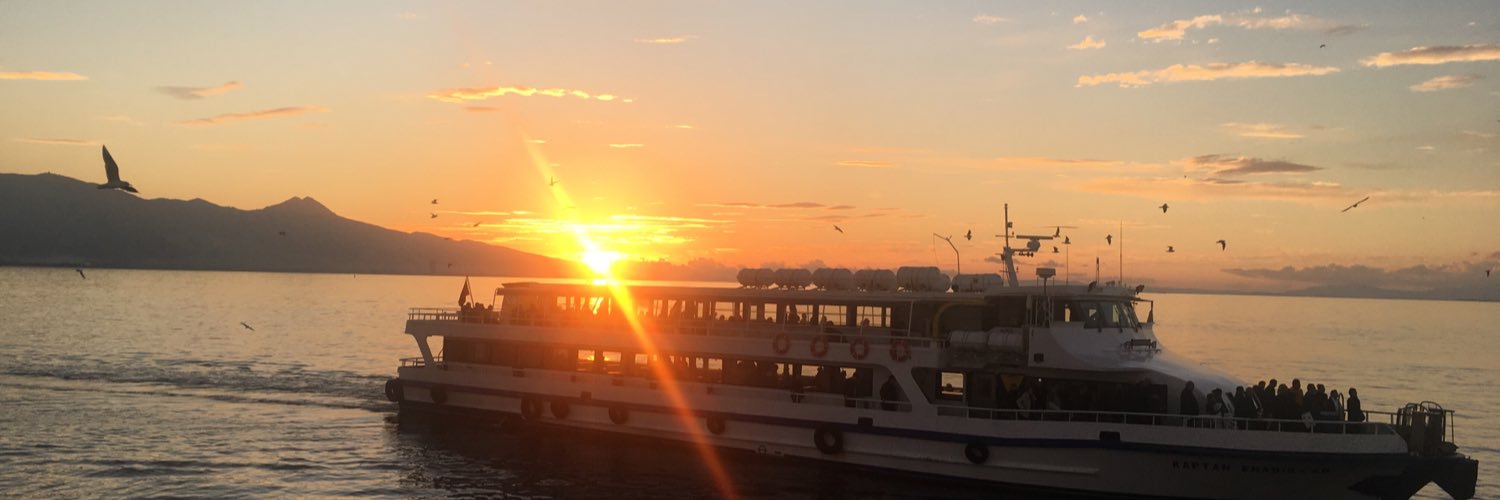 ayseben35's profile banner image