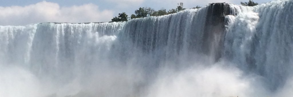 dustin_lea's profile banner image