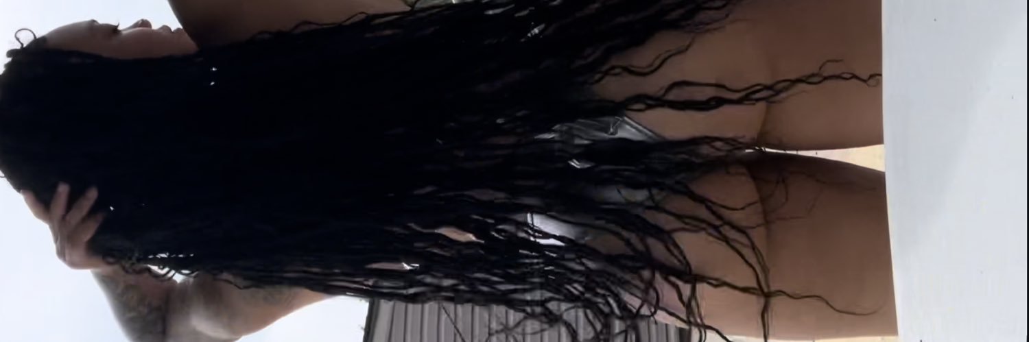 badgaldye's profile banner image