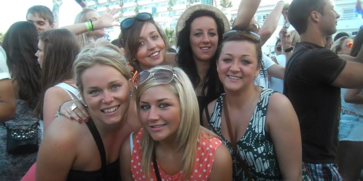Chloelawlor92's profile banner image