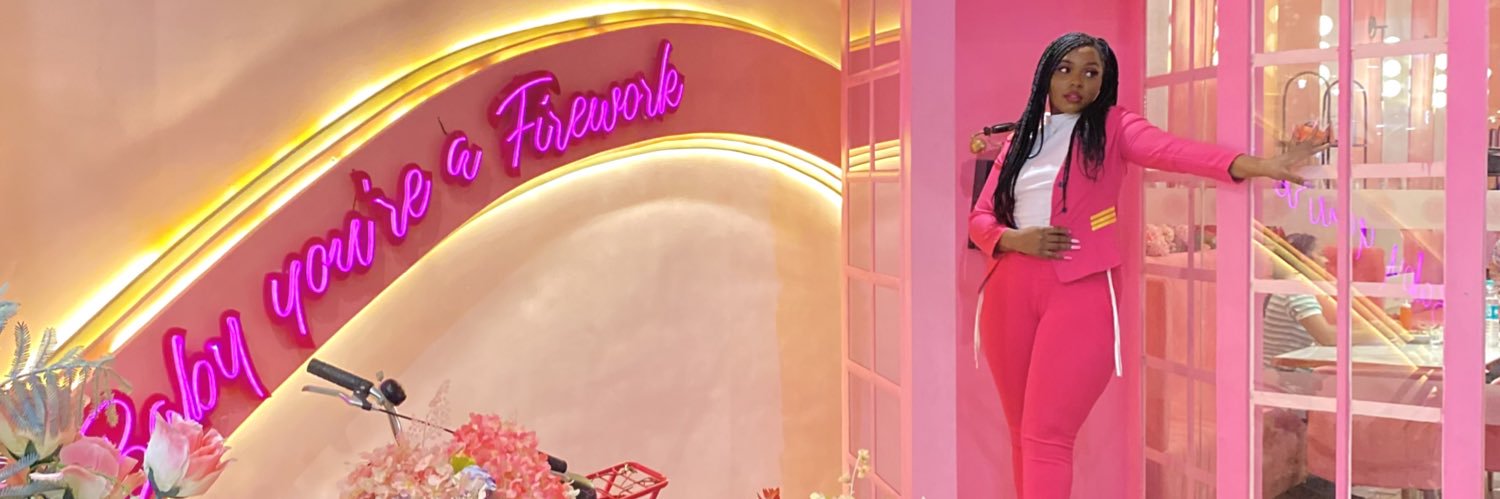 RealPinkPearl_'s profile banner image