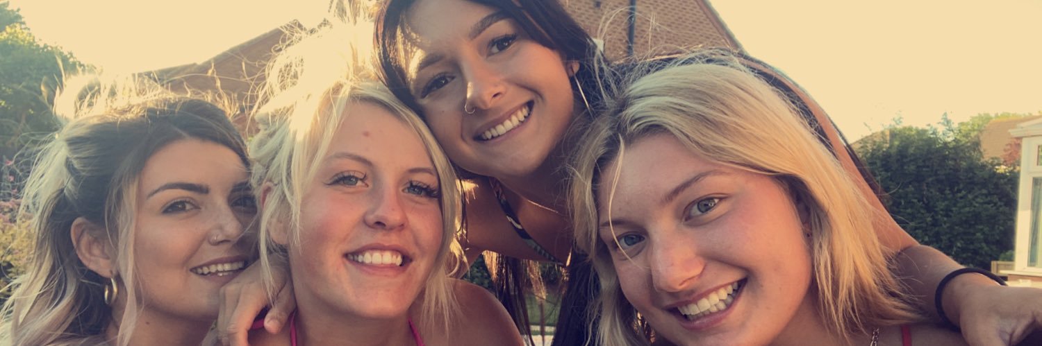 Charliza125's profile banner image