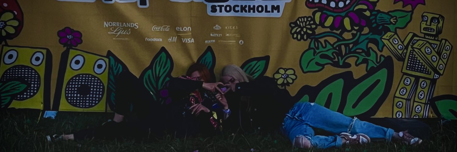 zarascapshaw's profile banner image