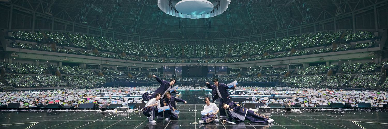 사월 banner