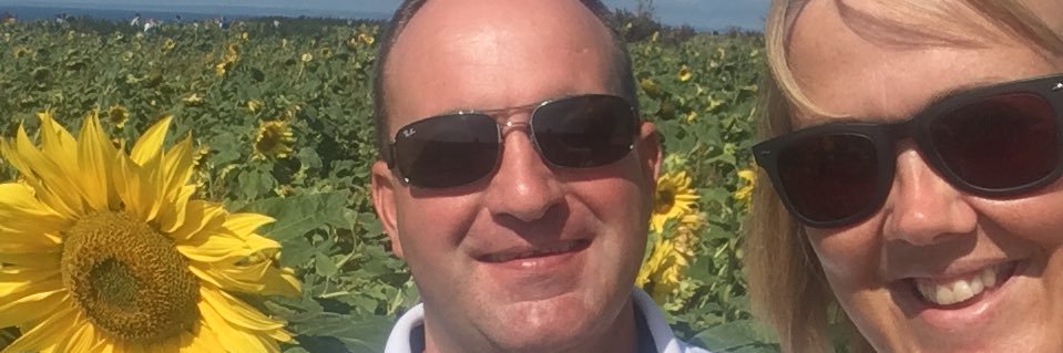 loubolam's profile banner image
