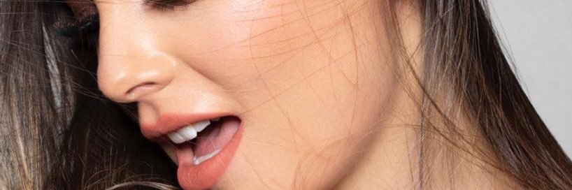 Ximena Navarrete banner
