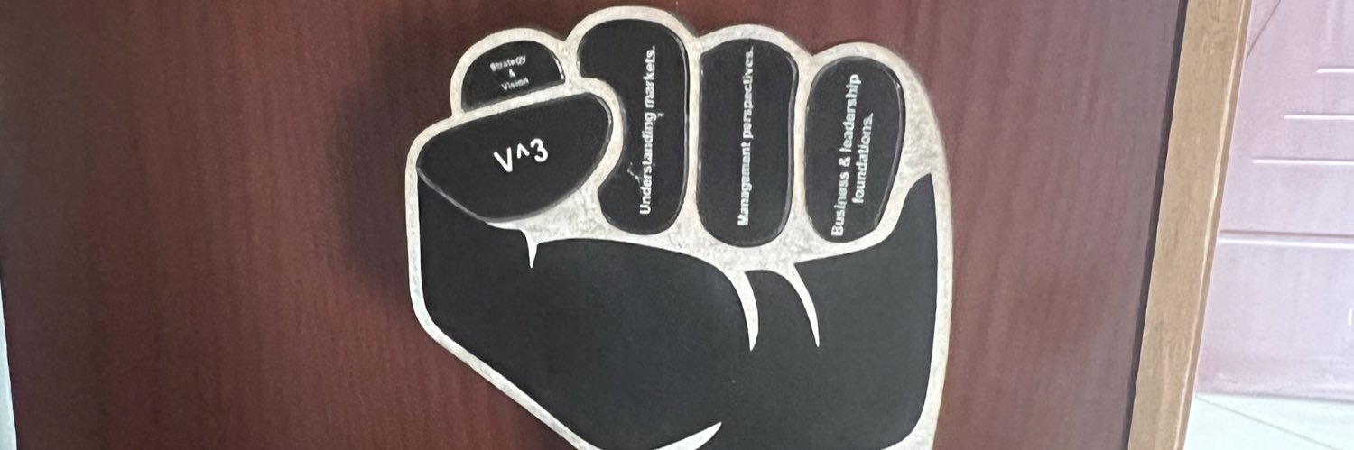 nshutinno's profile banner image