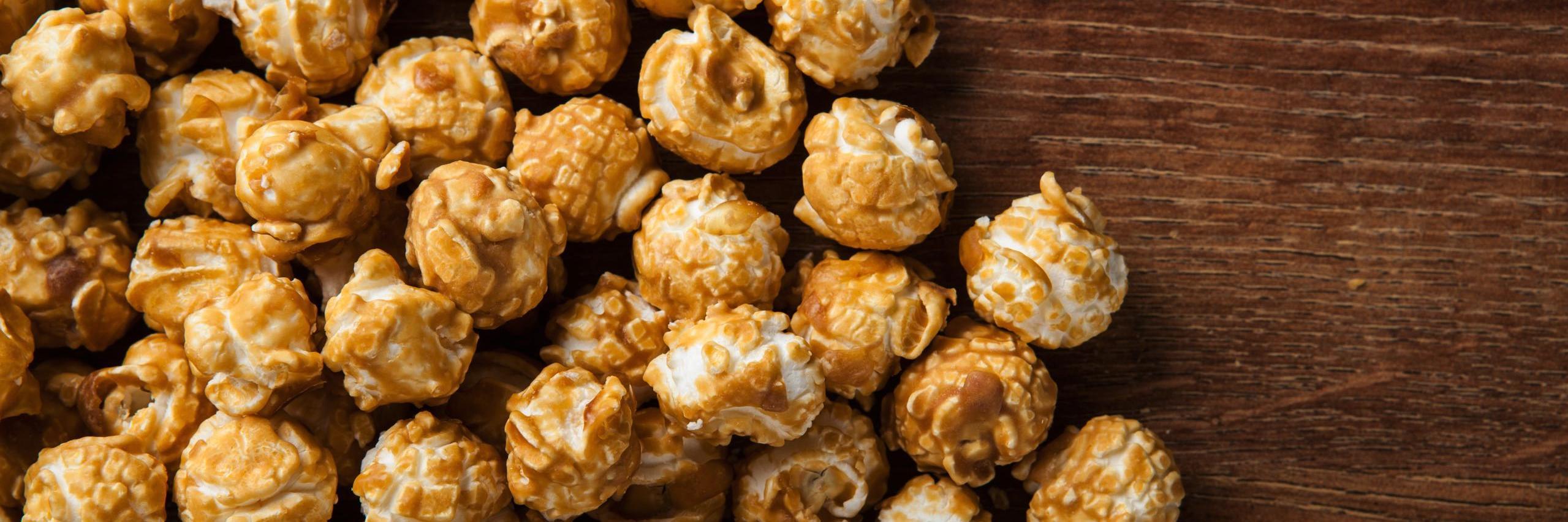 MomAndPopcorn's profile banner image