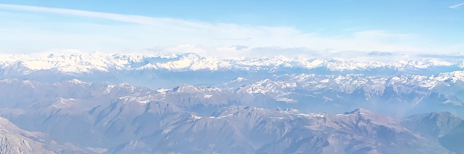 amandhir3's profile banner image