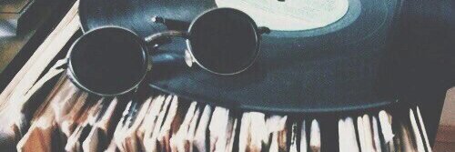 MahiaGonzalez's profile banner image