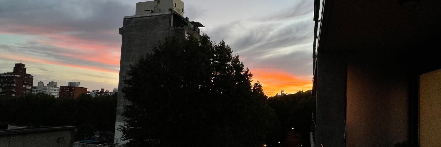 MayRiveiro's profile banner image