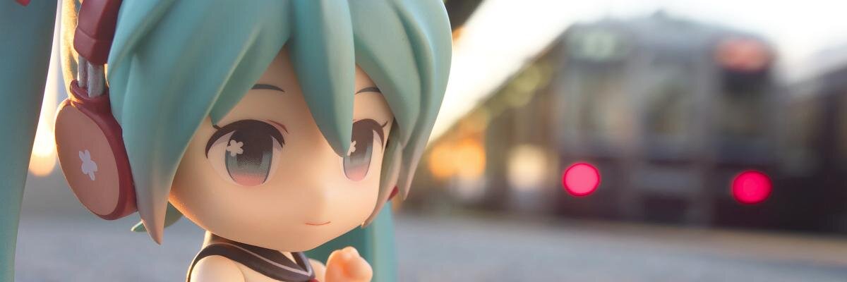 reonov's profile banner image