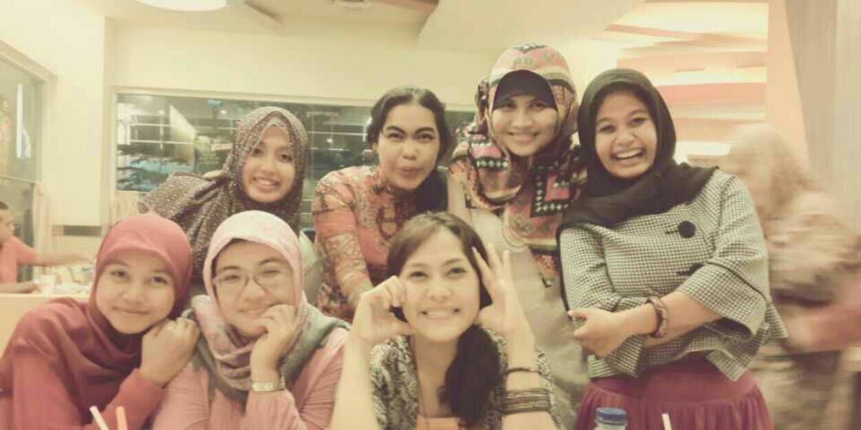 dindanusaputri's profile banner image