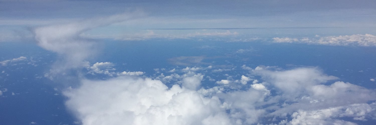 Yo_miie's profile banner image
