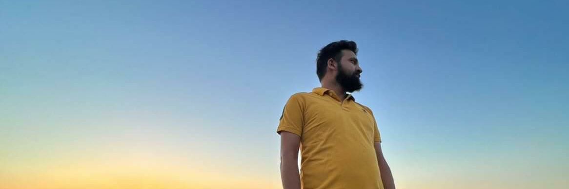 nisholics's profile banner image
