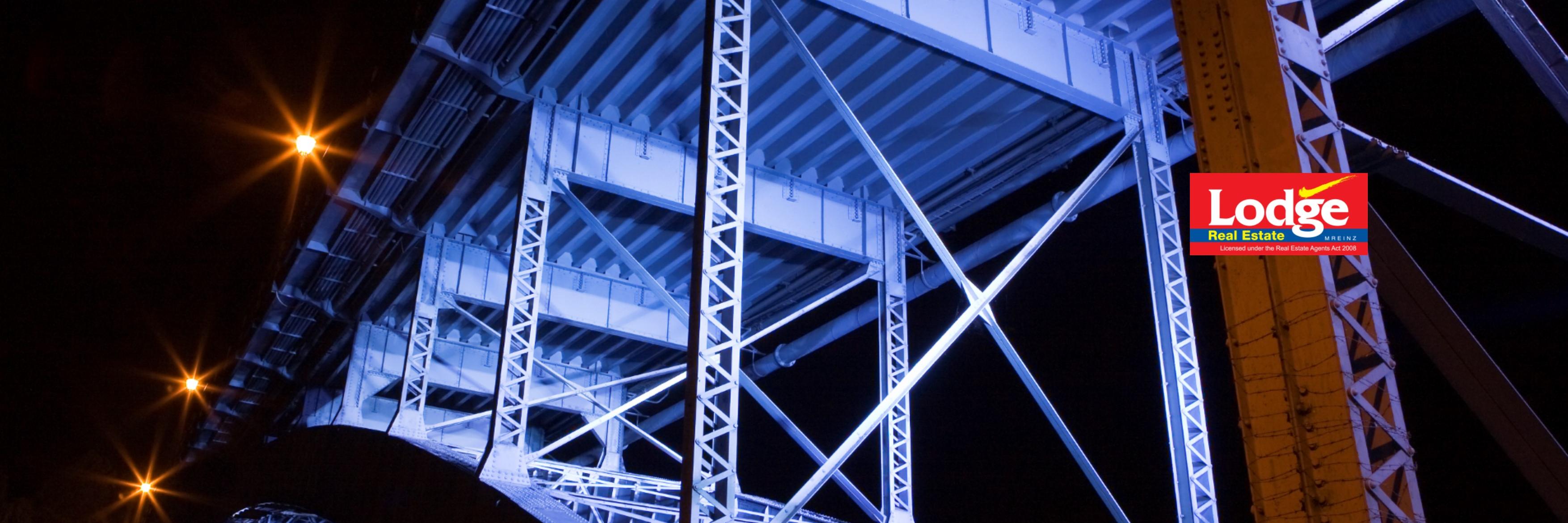 suehallhamilton's profile banner image
