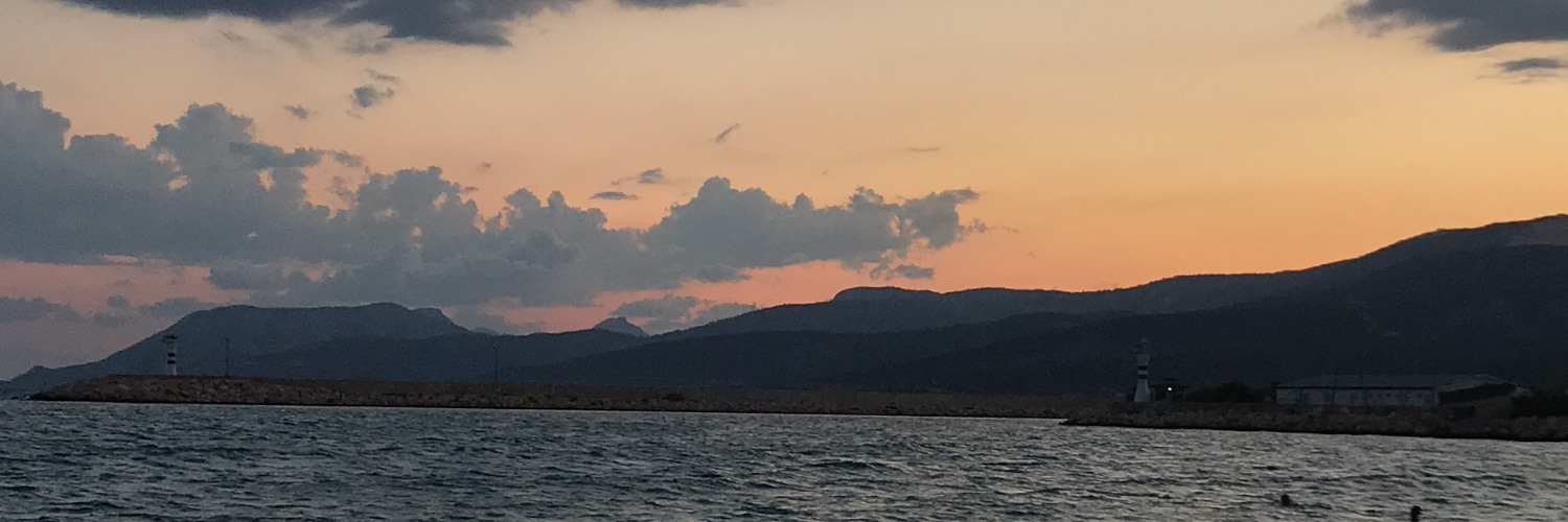 pakize_erden's profile banner image
