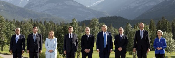 WLuem Profile Banner