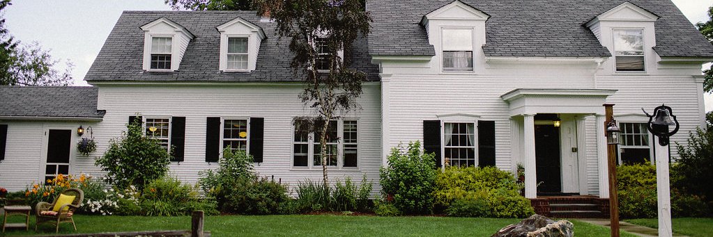 1824HouseInn's profile banner image