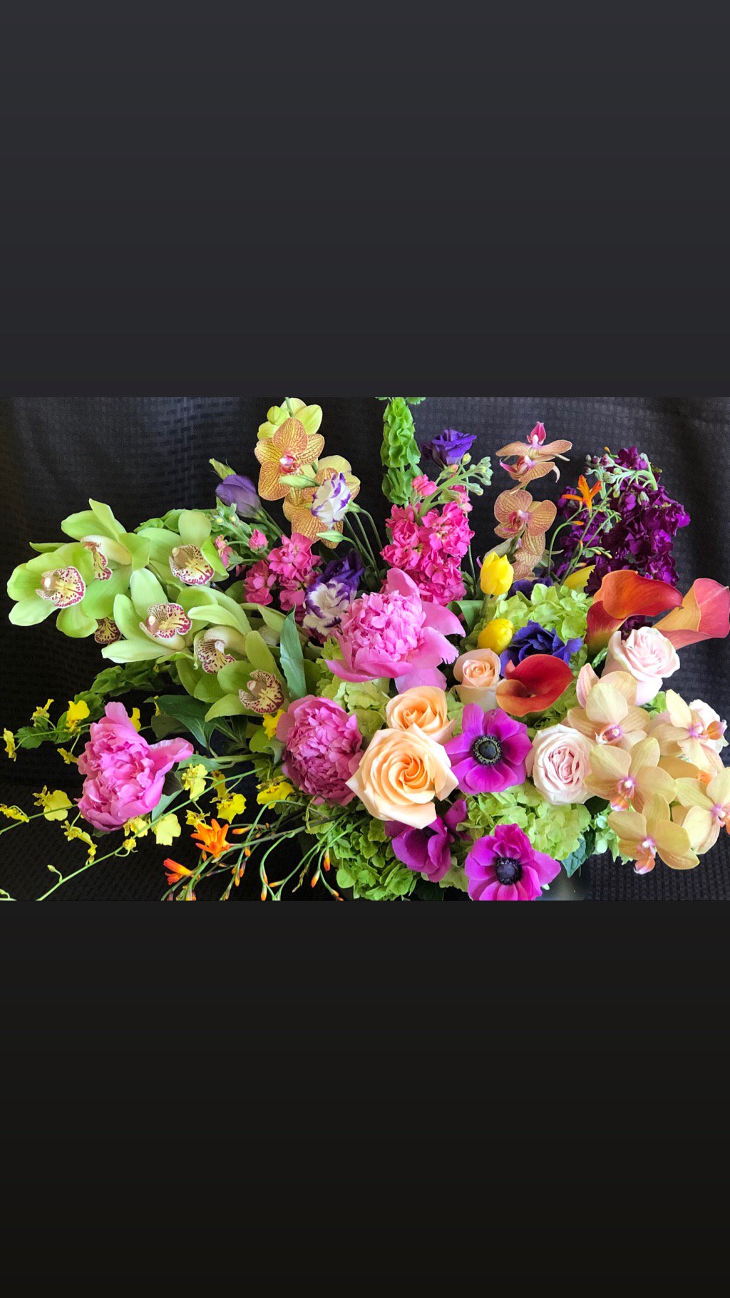 Love's Flower Shop banner